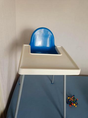 Antilop kinderstoel van Ikea voor aan de eettafel beschikbaar voor biedingen