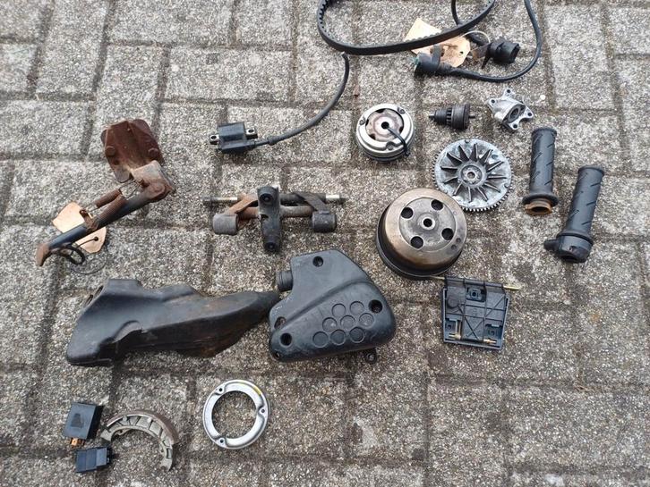 Peugeot buxy zenith speedak onderdelen, Fietsen en Brommers, Brommeronderdelen | Scooters, Gebruikt, Peugeot, Carburateur, Ophalen of Verzenden