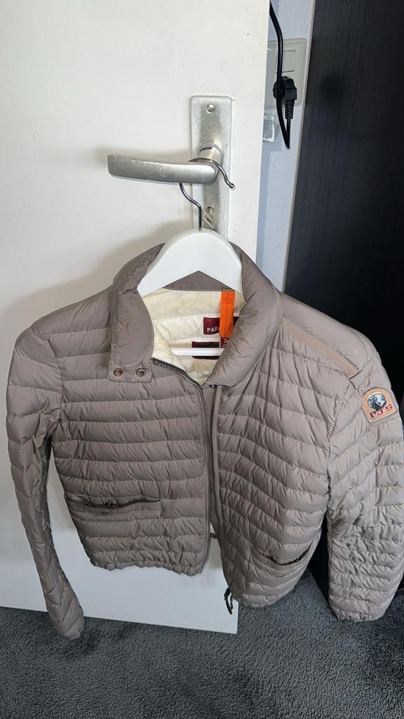 Parajumpers zomer/tussenjas, Ophalen, Zo goed als nieuw, Maat 34 (XS) of kleiner, Zwart