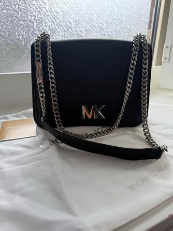 Michael Kors Schoudertas Zwart beschikbaar voor biedingen