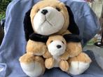 Leuke zachte pluche hond met babyhondje tbv KIKA, Ophalen of Verzenden, Zo goed als nieuw, Hond