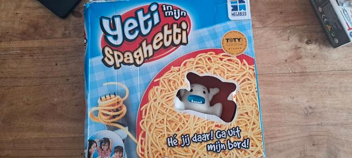 Yeti in mijn spaghetti spel compleet, Hobby en Vrije tijd, Gezelschapsspellen | Overige, Zo goed als nieuw, Ophalen of Verzenden