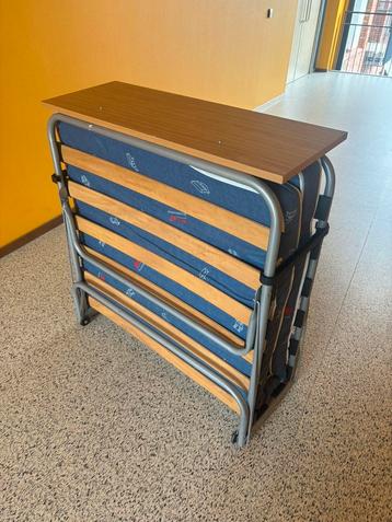 Opklapbed logeerbed beschikbaar voor biedingen