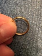 Te koop een gouden trouwring van Desiree, Ophalen of Verzenden, Zo goed als nieuw, Dame of Heer, Goud