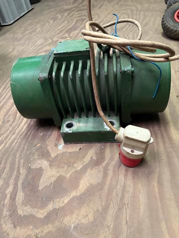 Trilmotor 380V - Zeefmachine, Sorteermachine beschikbaar voor biedingen