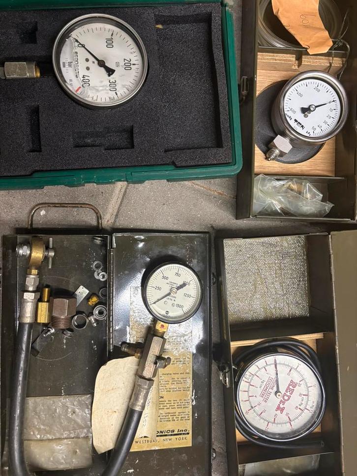 Vintage 4 professionele meters voor werkplaats en onderhoud, Doe-het-zelf en Verbouw, Meetapparatuur, Gebruikt, Ophalen of Verzenden