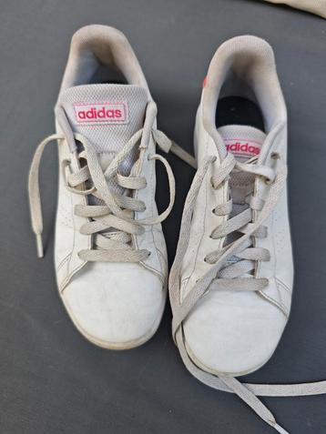 Adidas schoenen leer maat 36 beschikbaar voor biedingen