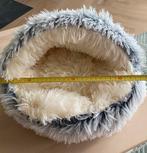 NIEUW mandje. Fluffy voor kleine hond of fret etc, Ophalen, Nieuw, Pluche