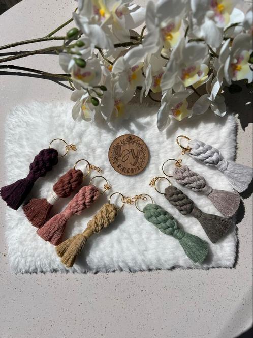 Macramé sleutelhanger/tashanger handgemaakt, Sieraden, Tassen en Uiterlijk, Overige Accessoires, Nieuw, Ophalen of Verzenden