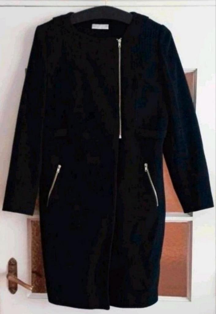 Mantel zwart 44 van STEFANEL, Kleding | Dames, Jassen | Winter, Zo goed als nieuw, Maat 42/44 (L), Zwart, Ophalen of Verzenden