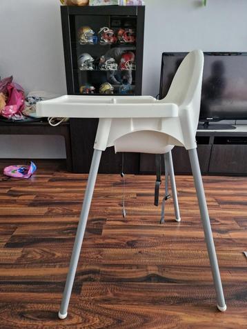 Kinderstoeltje met afneembaar voorblad beschikbaar voor biedingen