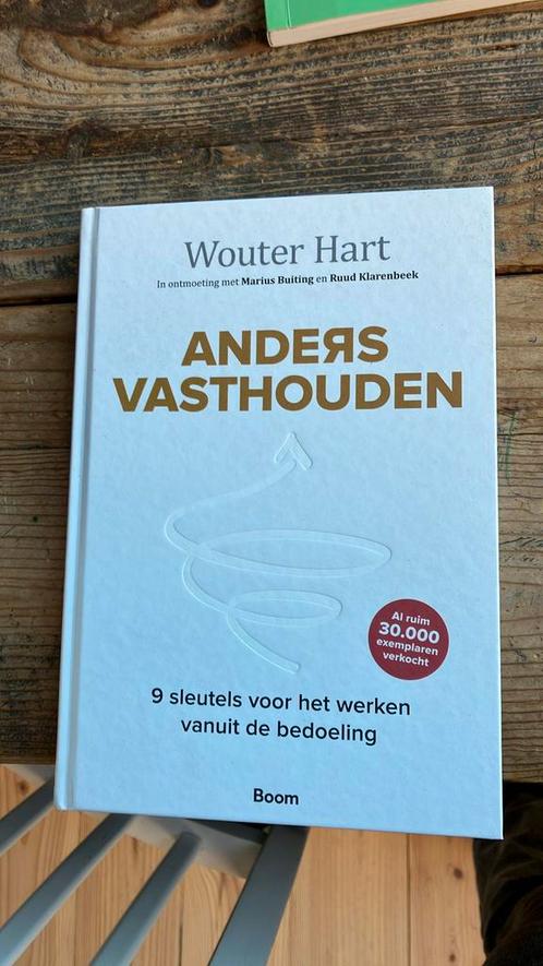 Wouter Hart - Anders vasthouden, Boeken, Wetenschap, Zo goed als nieuw, Ophalen of Verzenden