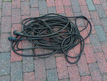 28 Meter Verlengsnoer Neopreen/Rubber  beschikbaar voor biedingen