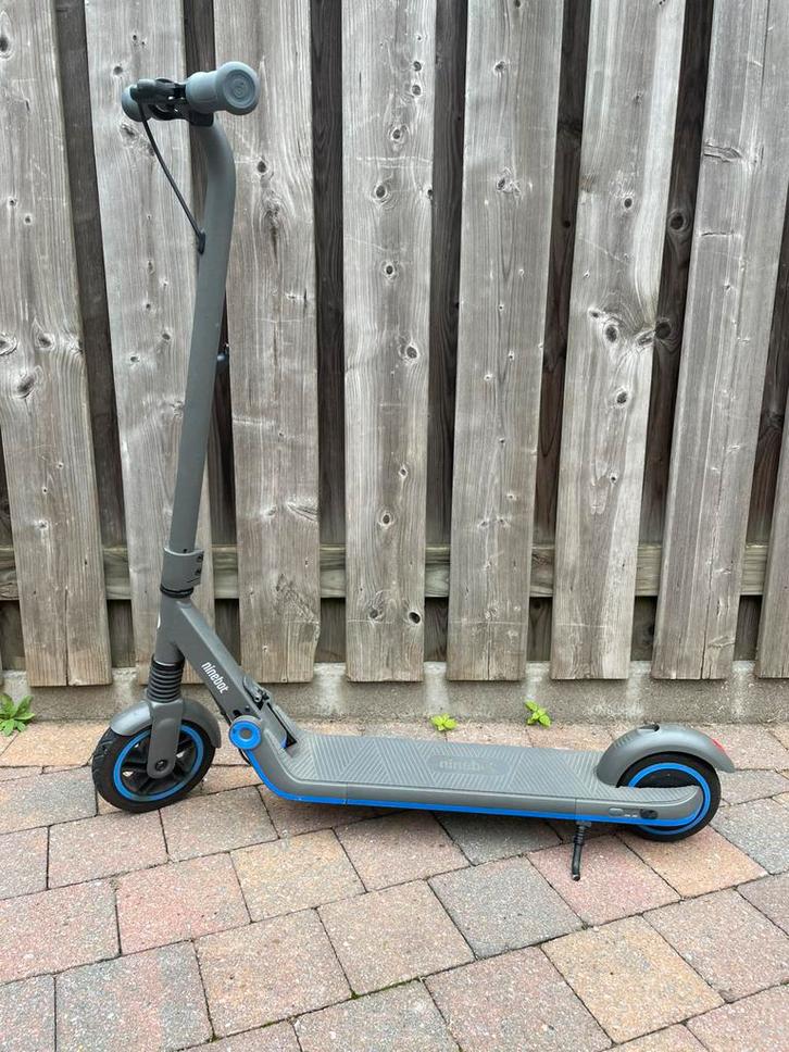 Ninebot Ekickscooter Zing E10 powered by Segway, Fietsen en Brommers, Steps, Gebruikt, Elektrische step (E-scooter), Ophalen