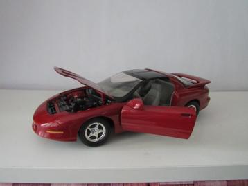 1996 Pontiac Firebird. Ertl mint geen ovp. beschikbaar voor biedingen