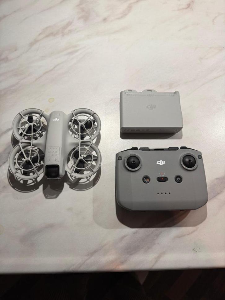 DJI Neo Fly More Combo, Audio, Tv en Foto, Drones, Zo goed als nieuw, Drone met camera, Ophalen