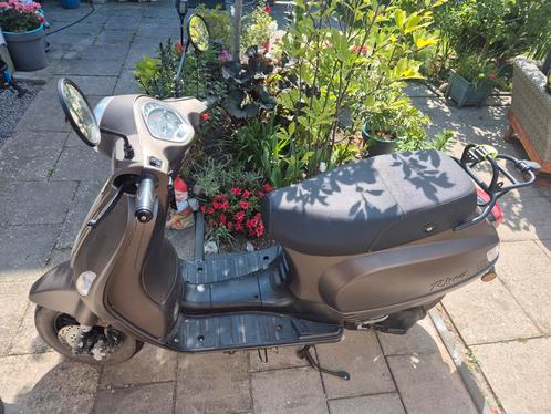Scooter, Fietsen en Brommers, Snorfietsen en Snorscooters, Zo goed als nieuw, Overige merken, Ophalen of Verzenden