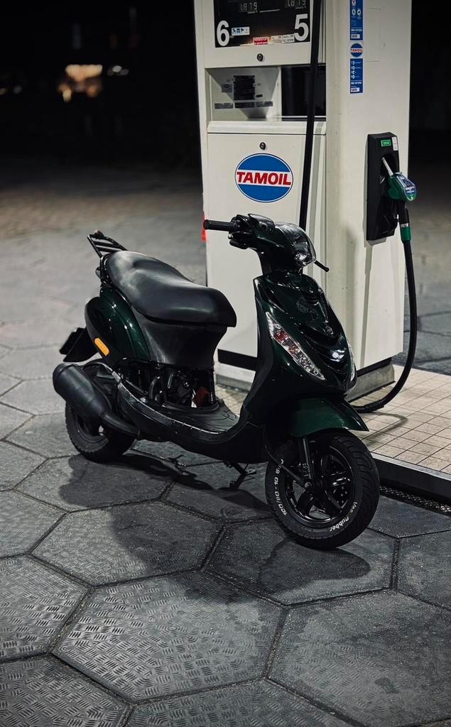 Zip 125cc, Fietsen en Brommers, Scooters | Piaggio, Zo goed als nieuw, Zip, Tweetakt, Ophalen of Verzenden