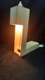 Originele wijnfles kist lamp nieuwstaat,lees de beschrijving, Ophalen of Verzenden, Zo goed als nieuw, Hout, Minder dan 50 cm