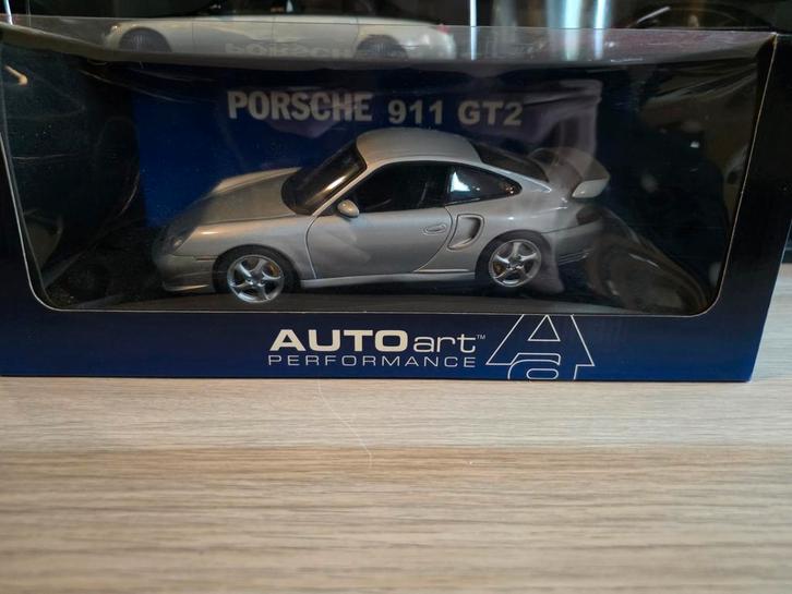 Porsche 911 GT2 2002 AUTOart 1:18, Hobby en Vrije tijd, Modelauto's | 1:18, Zo goed als nieuw, Auto, Autoart, Ophalen