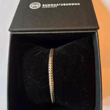 Buddha to Buddha armband beschikbaar voor biedingen
