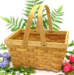 Schitterende langwerpig rieten bloemenmandje., Ophalen of Verzenden, Nieuw, Feestartikel, Geboorte of Huwelijk