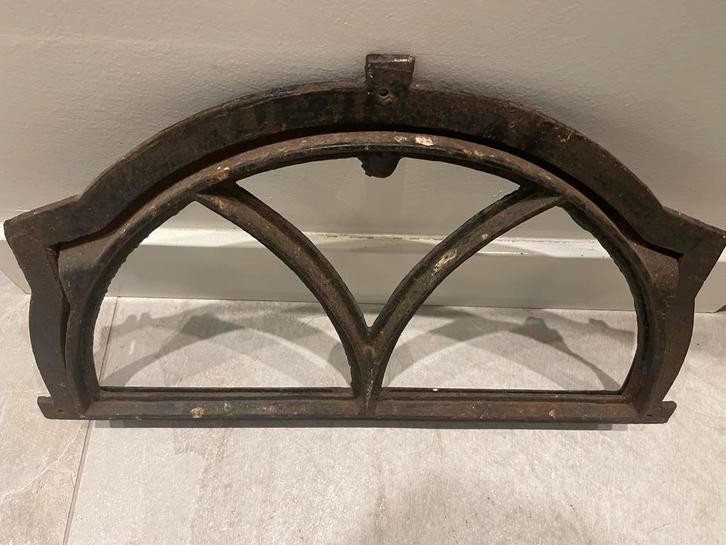 Oud gietijzeren stalraam, Antiek en Kunst, Antiek | Overige Antiek, Ophalen of Verzenden