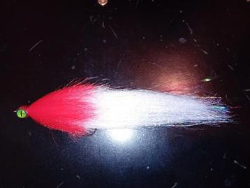 Verzwaarde Snoekstreamer - Rood/Wit beschikbaar voor biedingen