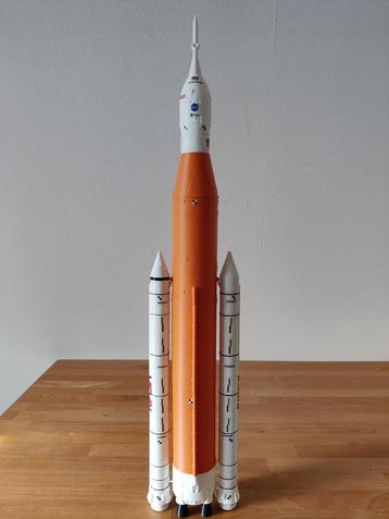 SLS - Artemis 1 3D Print Raket - Schaal 1:100 - 98 cm hoog beschikbaar voor biedingen