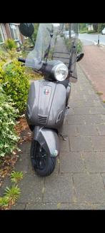 Mooie nette scooter, Fietsen en Brommers, Ophalen, Zo goed als nieuw, Overige merken