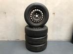 Velgen set + winterbanden van een Volkswagen Golf, Auto-onderdelen, Banden en Velgen, Gebruikt, -, -, Ophalen of Verzenden