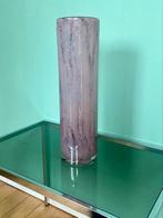Hoge, roze vaas / melkglas, Overige kleuren, Ophalen of Verzenden, Minder dan 50 cm, Glas