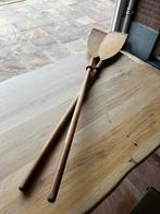 2 houten roeispanen ter decoratie 135 cm, Ophalen, Zo goed als nieuw