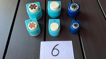 6 mooie bloemen ponsen. Allemaal samen voor 10 euro beschikbaar voor biedingen