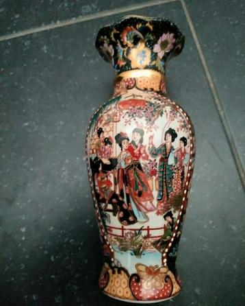 Vaas,Chinezen Vaas,Chinees,dames,pauw,hoog 20 cm,Vazen,China beschikbaar voor biedingen