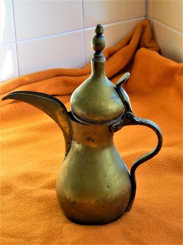 Antieke Arabische Dallah koffiepot koffiekan Saoudi Arabië
