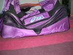 Een paarse sporttas van Asics., Ophalen of Verzenden, Gebruikt, Dames