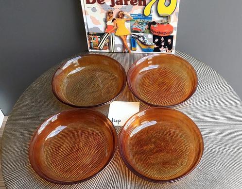 Vintage 4 Arcoroc Sierra Amber diep borden 19 cm, Huis en Inrichting, Keuken | Servies, Zo goed als nieuw, Bord(en), Overige stijlen