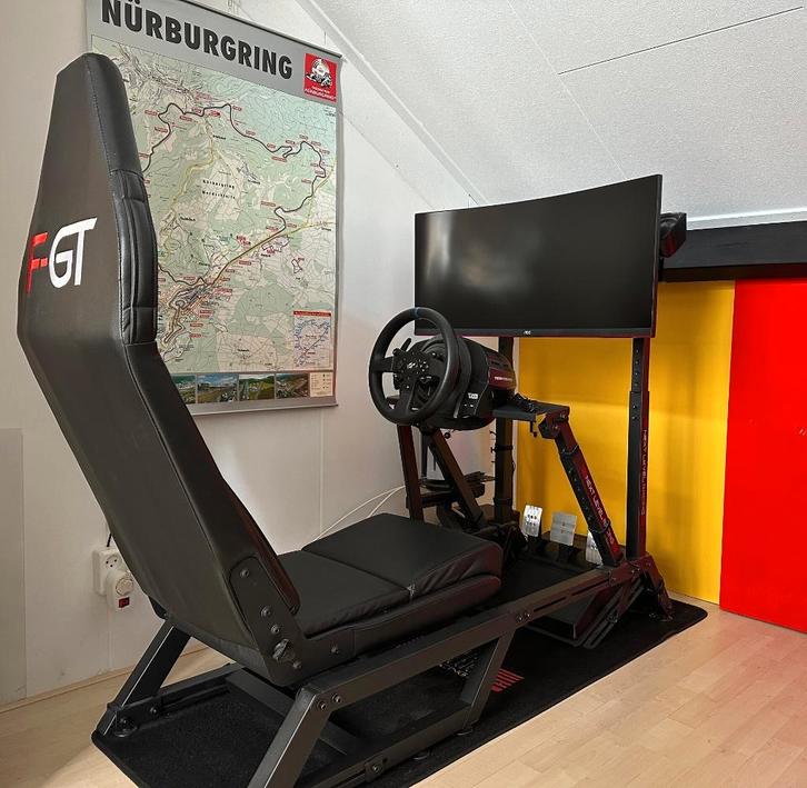 Next Level Racing F-GT Race Simulator Cockpit, Spelcomputers en Games, Spelcomputers | Overige Accessoires, Zo goed als nieuw