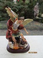 Te koop: Beeldje aartsengel Michael., Antiek en Kunst, Antiek | Religie, Ophalen of Verzenden