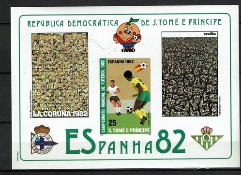 s tome e principe 1982 pf blok wk voetbal sport soccer, Postzegels en Munten, Postzegels | Thematische zegels, Postfris, Sport