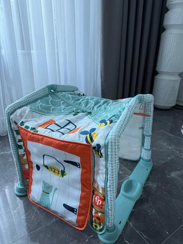 Fisher-Price 3-in-1 kruipen en spelen activiteitenspeelmat  beschikbaar voor biedingen
