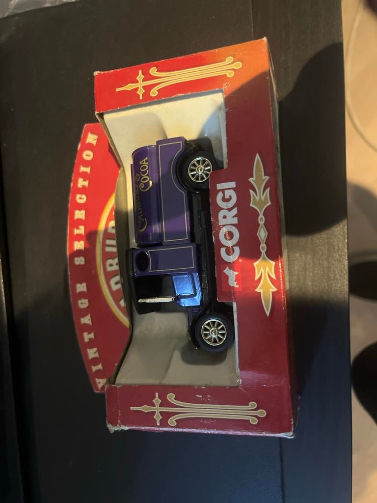 Corgi Cadbury's Model T Van - Vintage Selectie, Ophalen of Verzenden, Zo goed als nieuw, Auto