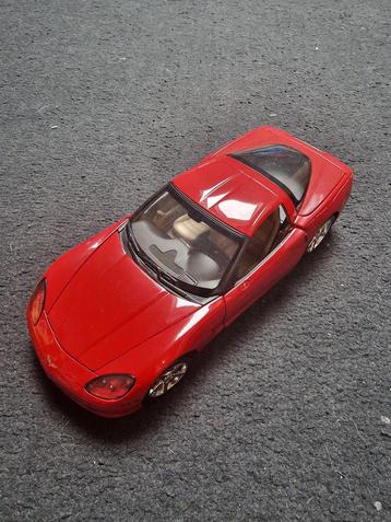 1:18 Hotwheels Corvette C6  beschikbaar voor biedingen