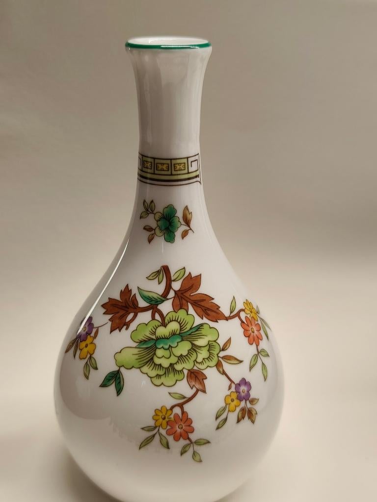 Wedgwood 'TAMARISK' vaasje met bloemmotief, Gebruikt, Overige typen, Ophalen of Verzenden, Wedgwood