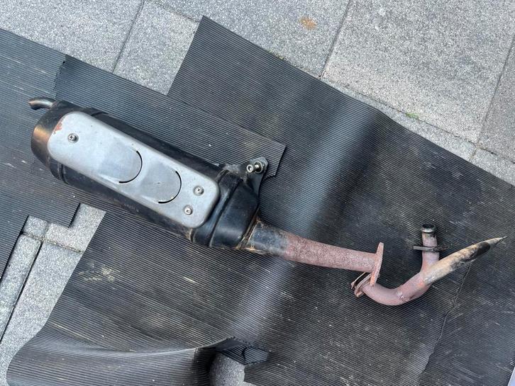 Uitlaat Piaggio Zip Type 3 50cc 2 takt, Fietsen en Brommers, Brommeronderdelen | Scooters, Zo goed als nieuw, Piaggio, Uitlaat