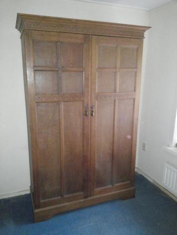 eikenhouten kledingkast - vintage of antiek beschikbaar voor biedingen