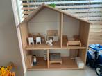 Houten poppenhuis met meubels en poppetjes petit amelie, Kinderen en Baby's, Ophalen, Zo goed als nieuw, Poppenhuis