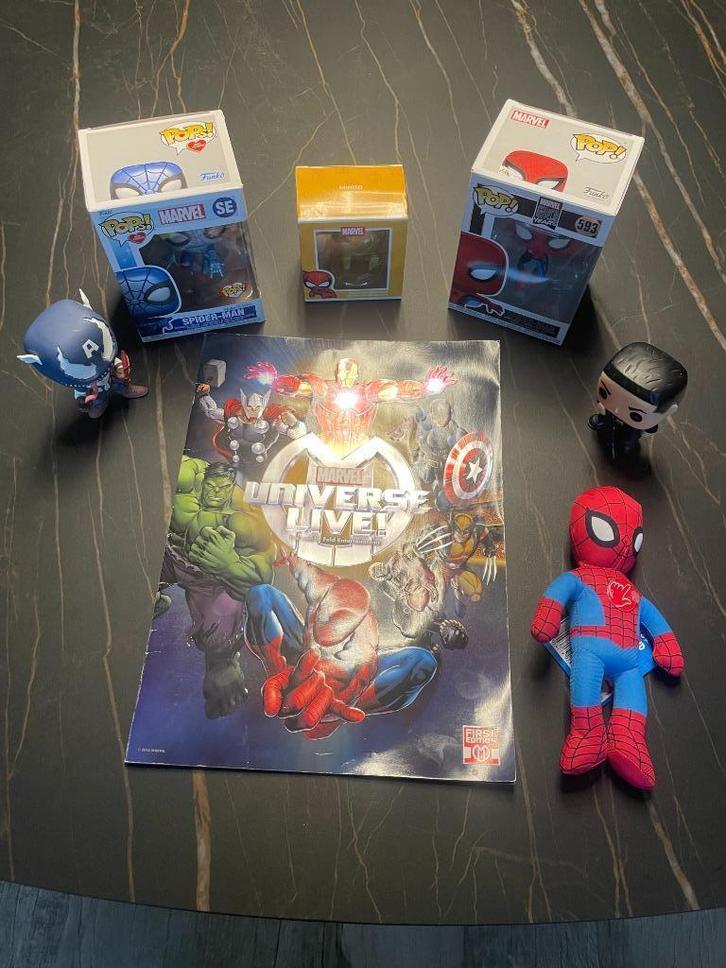 Funko Pops Marvel (5st), boek en poppetje Spiderman, Verzamelen, Poppetjes en Figuurtjes, Zo goed als nieuw, Ophalen of Verzenden