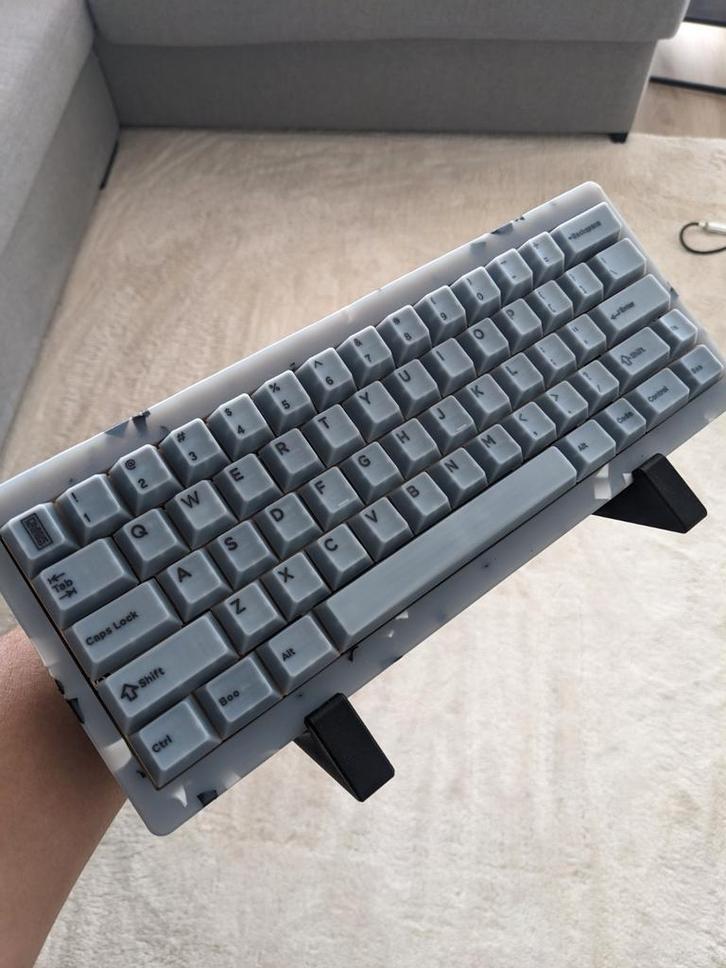 60% Hibi June Blizzard + Domikey Ghost keycap, custom board, Computers en Software, Toetsenborden, Zo goed als nieuw, Ophalen of Verzenden